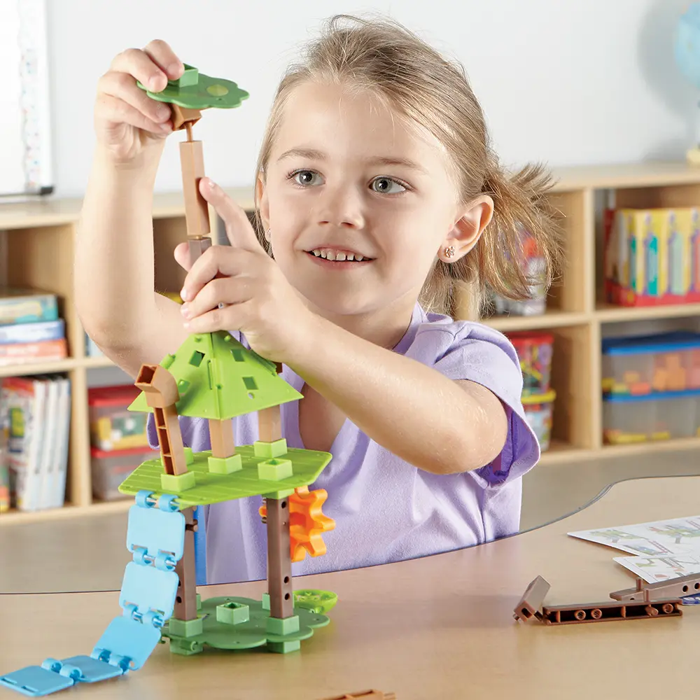 2844_TreeHouse_Girl_1-2-2.webp